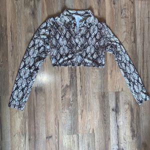 Long-sleeve Crop Top